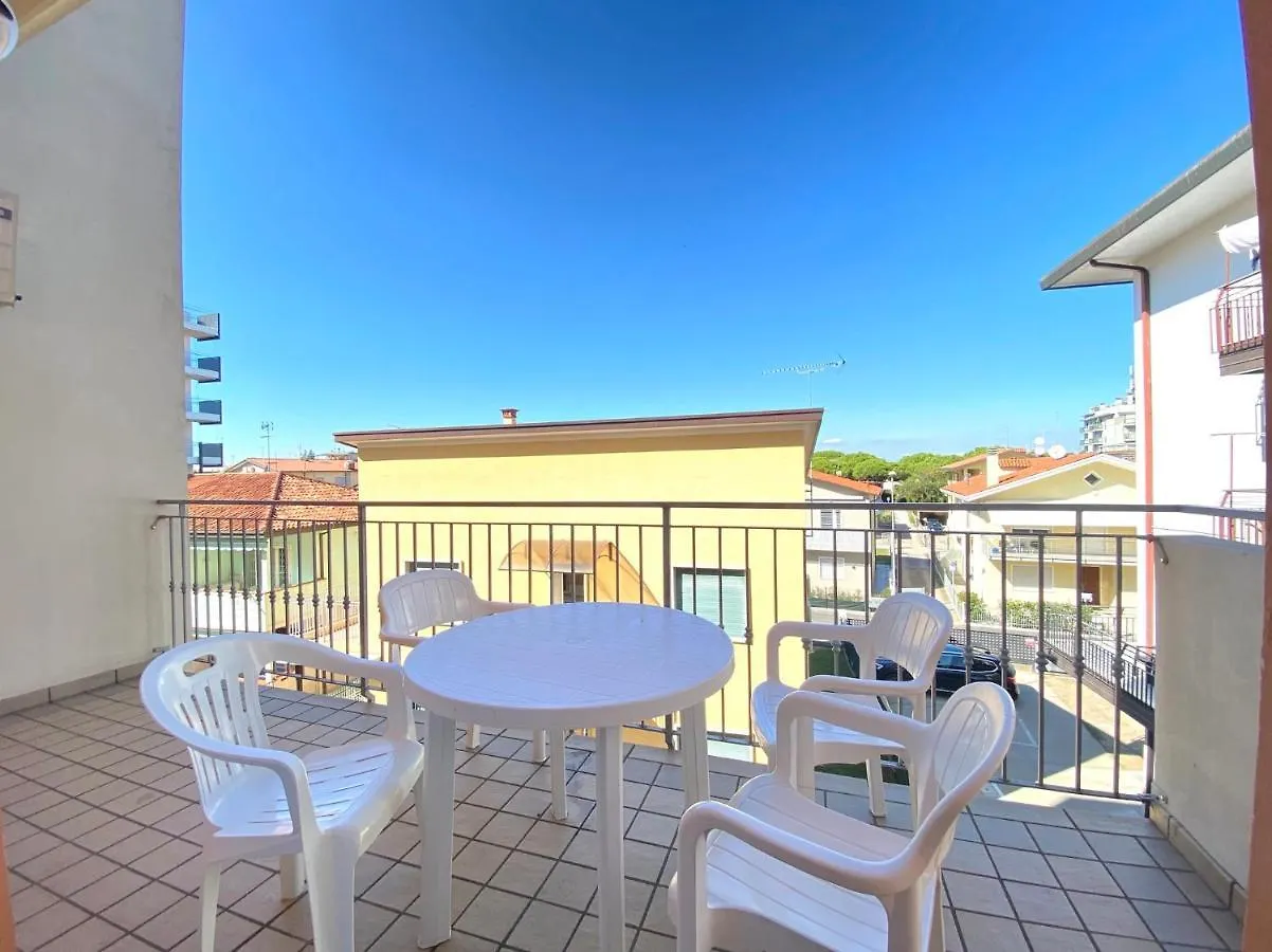 Appartamenti Adriana Carraro Immobiliare - Family Apartments Lido di Jesolo